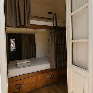  Hostel Black Swan